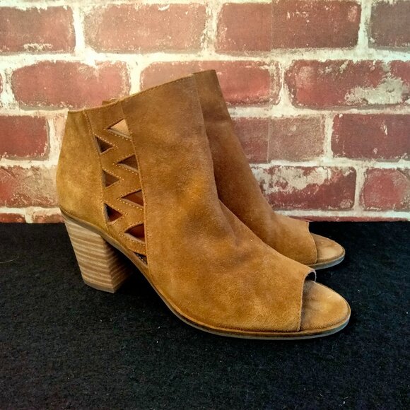 Lucky Brand Women Size 7.5 Ankle Boots Peep Toe Leather Heeled Zip Up Booties - Picture 1 of 8